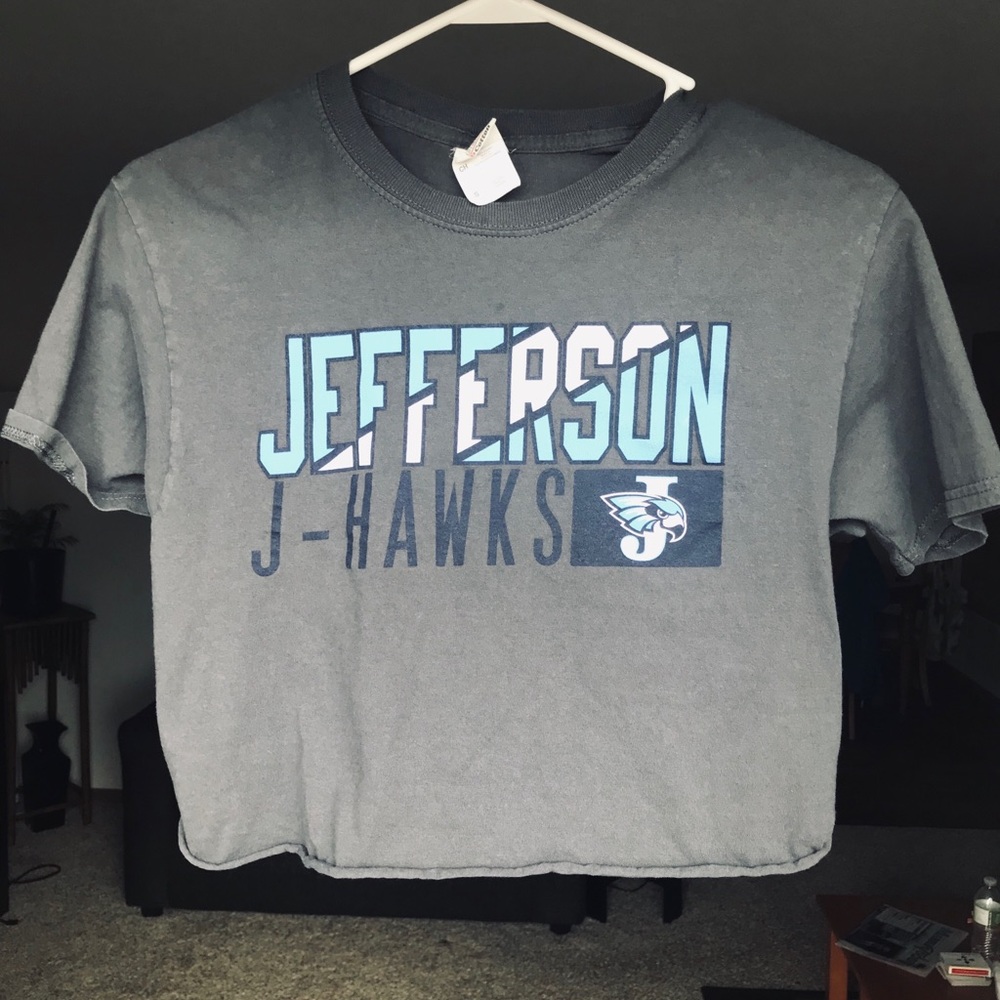 Cropped sports t shirt